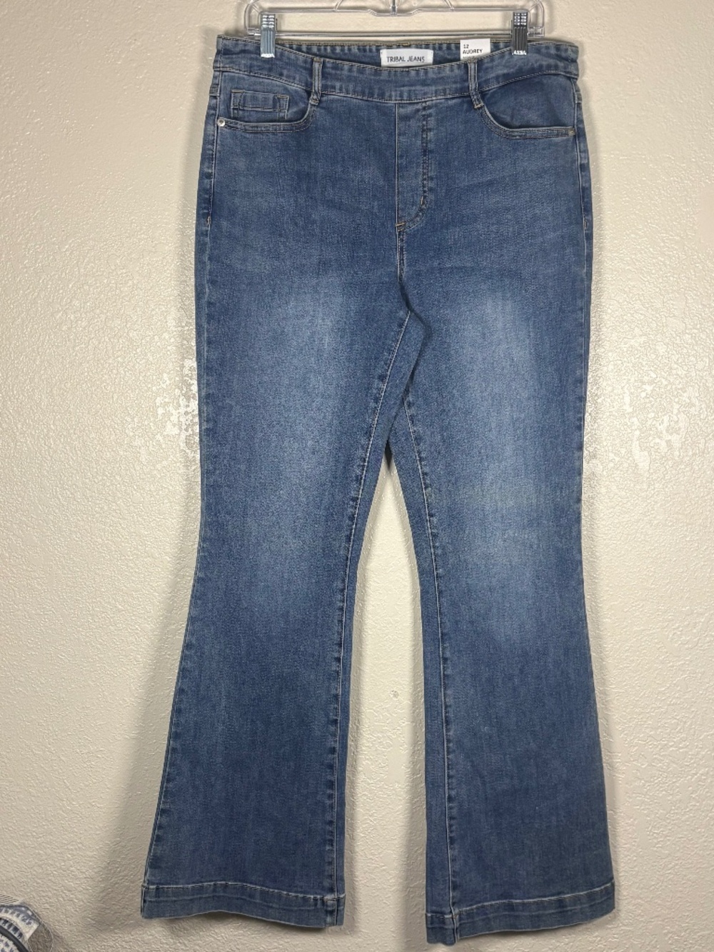 Tribal Audrey Pull-On Flare Jeans Size 12 River Blue Mid Rise 31" Inseam NWT